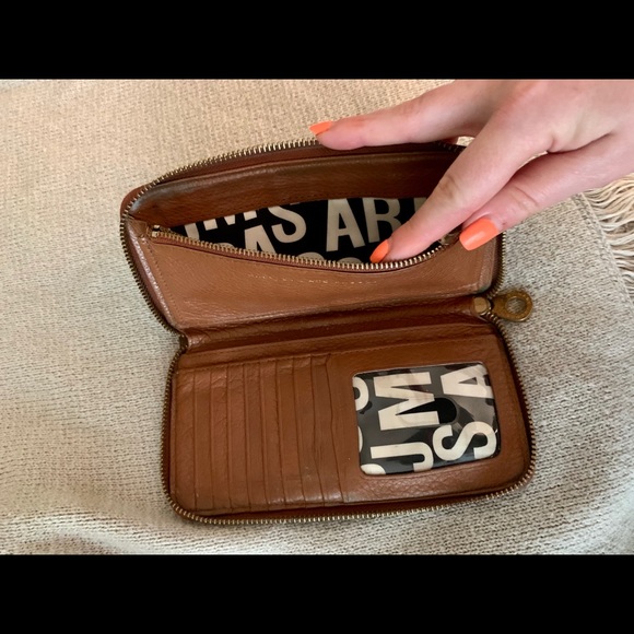 MARC by MARC JACOBS Workwear Wallet - Picture 3 of 4